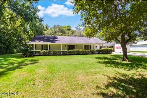 102 Pirogue Rd, Carencro, LA, 70520-6031 | Card Image