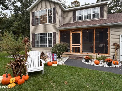 18 Whirlaway Blvd, Wilton, NY, 12831-1458 | Card Image