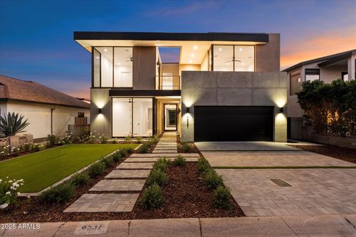 4537 E Montecito Ave, Phoenix, AZ, 85018-4369 | Card Image