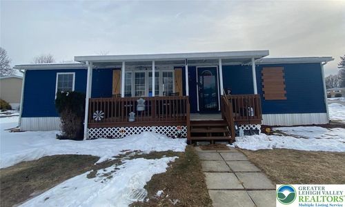 8755 Breinig Run Cir, BREINIGSVILLE, PA, 18031-2009 | Card Image