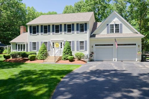 101 Hunter Rd, Uxbridge, MA, 01569 | Card Image