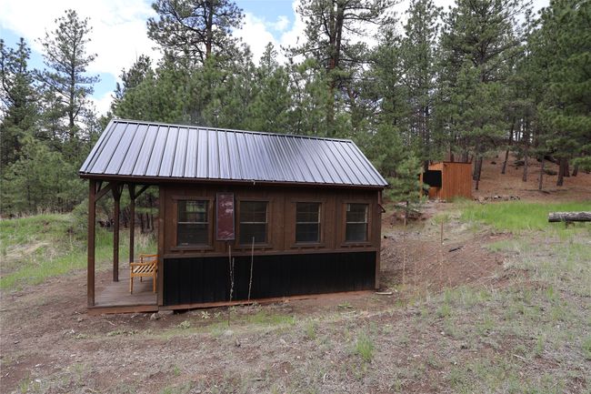 View of outdoor structure | Image 19