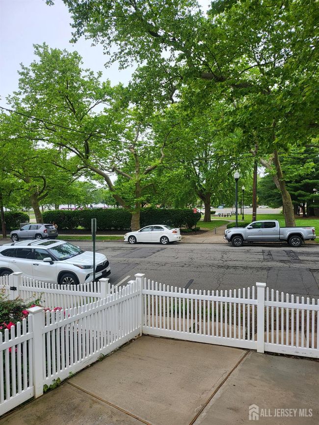 72 High St, House other with 2 bedrooms, 3 bathrooms and null parking in Perth Amboy NJ | Image 45