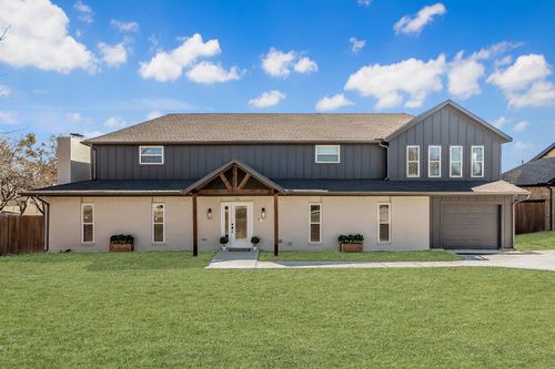 710 Meadow Lake Dr, Lakewood Village, TX, 75068-4376 | Card Image