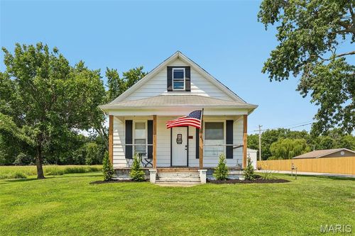 401 S A St, Vernon, IL, 62892-1607 | Card Image