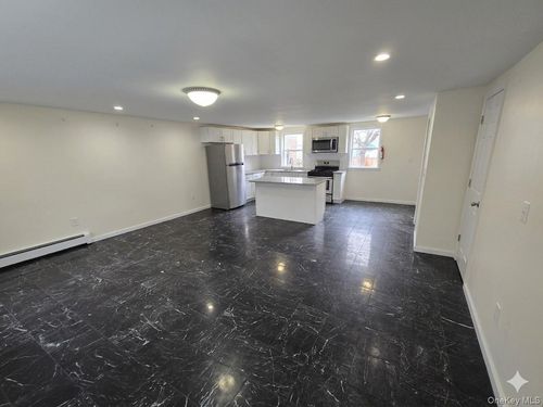 28 Hasbrouck St, Newburgh, NY, 12550-5401 | Card Image