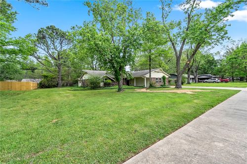 1716 E Rolling Hills Drive, Fayetteville, AR, 72703 | Card Image
