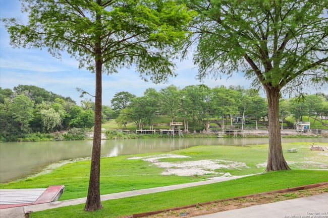 640 Woodlake Dr, House other with 5 bedrooms, 5 bathrooms and null parking in Mcqueeney TX | Image 38
