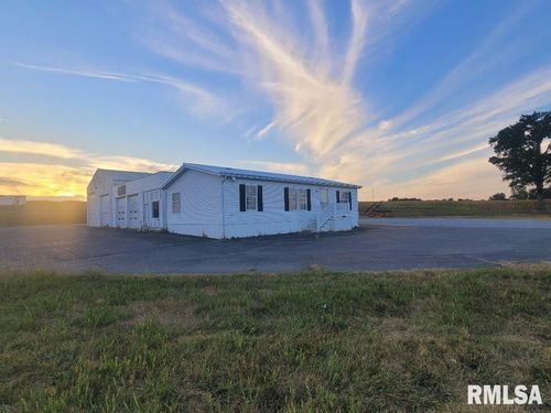 196 Il Highway 14, Enfield, IL, 62835-2330 | Card Image