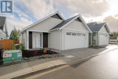 472 Hampstead St, House other with 2 bedrooms, 2 bathrooms and 2 parking in Parksville BC | Image 2