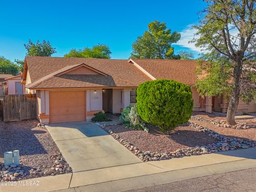 5352 S Carriage Hills Drive, Tucson, AZ, 85746 | Card Image