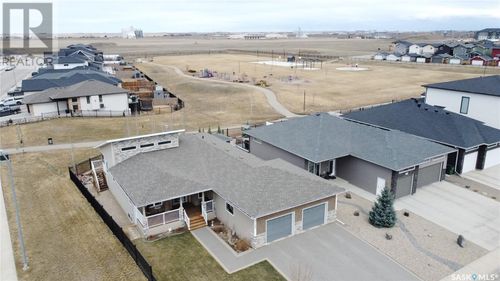 1148 Meier Dr, Moose Jaw, SK, S6J0B2 | Card Image