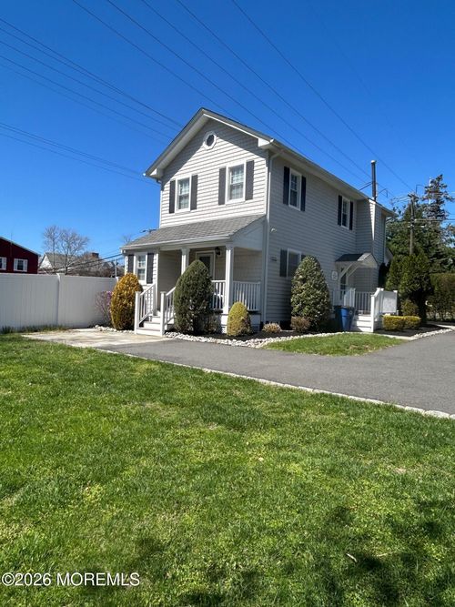 497 Sycamore Ave, Shrewsbury, NJ, 07702-4204 | Card Image