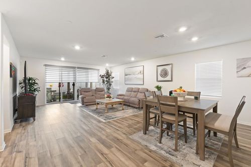25709 Buckeye Meadow Ln, Homeland, CA, 92548-3221 | Card Image
