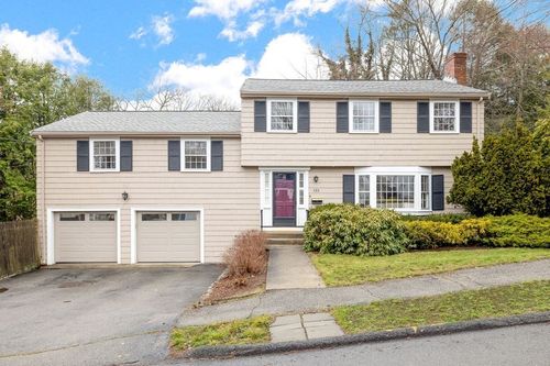 133 Prince St, Needham, MA, 02492-3748 | Card Image