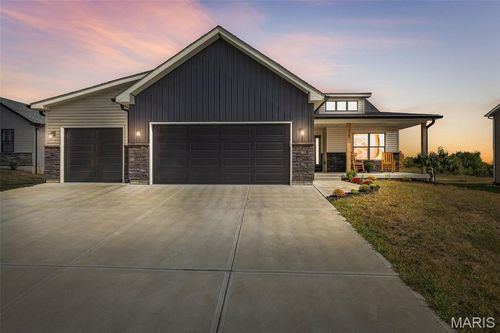 1420 Cortez Dr, Hillsboro, MO, 63050-4904 | Card Image