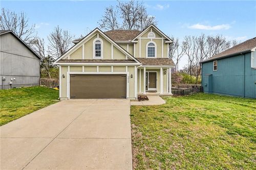 1808 Nw 79th Ter, Kansas City, MO, 64151-4078 | Card Image