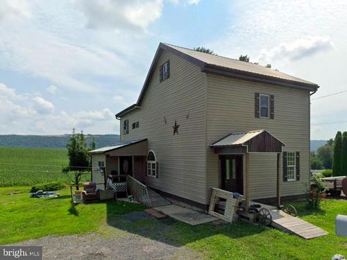 722 E Mountain Rd, HEGINS, PA, 17938-9129 | Card Image