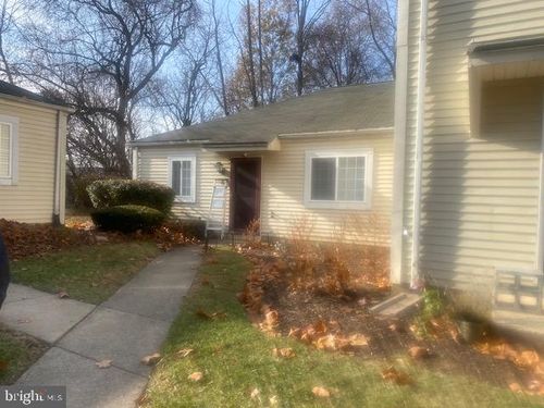 7 Stoney Point Ct, GERMANTOWN, MD, 20876-5590 | Card Image