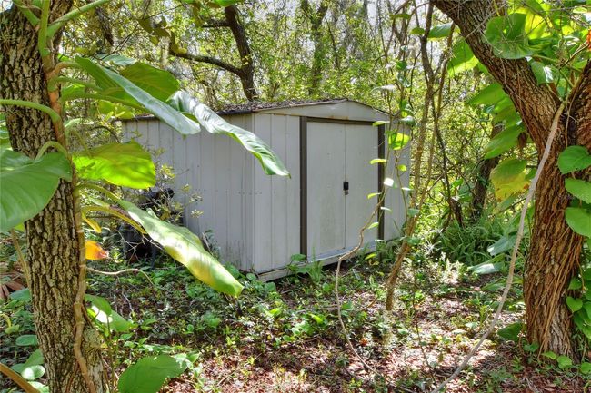 Storage shed in rear yard | Image 41