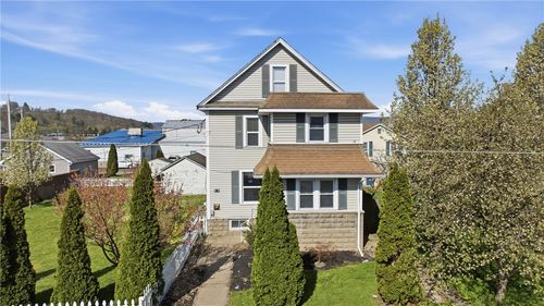 16 Townsend Ave, Corning, NY, 14830-1322 | Card Image