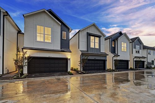 2319 Silva Park Ln, Houston, TX, 77091-1651 | Card Image