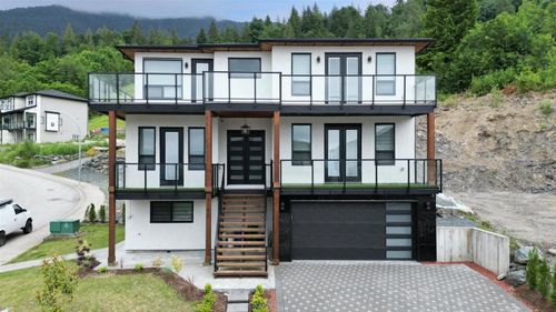 8182 Bounty Pl, Chilliwack, BC, V4Z0E4 | Card Image
