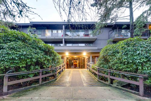 205-330 E 7th Ave, Vancouver, BC, V5T4K5 | Card Image