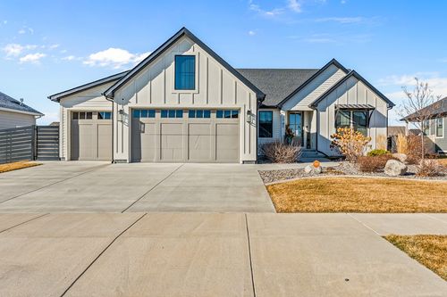 1742 E Thunder Mountain Road, Billings, MT, 59106 | Card Image