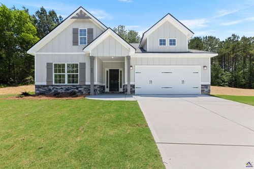 687 Jasmine Dr, Macon, GA, 31211-7592 | Card Image