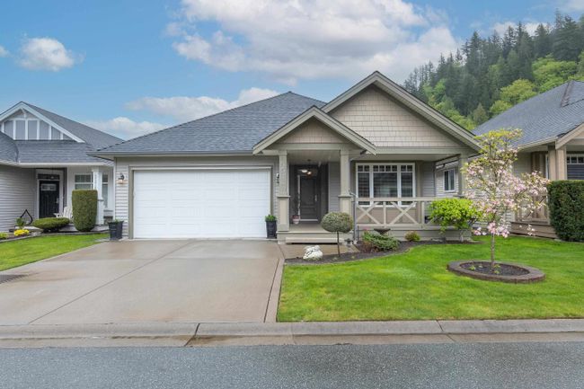 5574 Cayman Drive, House other with 2 bedrooms, 2 bathrooms and null parking in Chilliwack BC | Image 1
