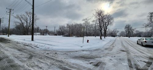 2739 Buchanan St, Detroit, MI, 48208-2109 | Card Image