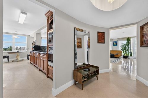 801n-2751 S Ocean Dr, Hollywood, FL, 33019-2734 | Card Image