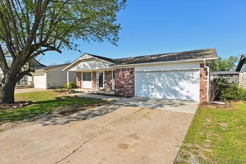 1212 S A Street, Skiatook, OK, 74070 | Card Image