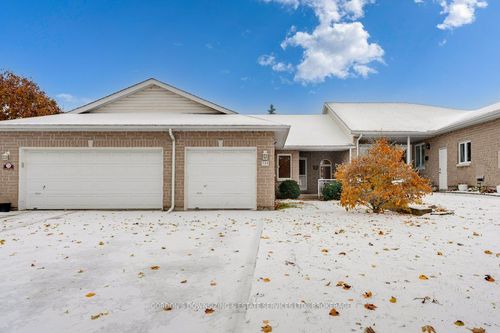 726 Millwood Dr, Kingston, ON, K7M8Z2 | Card Image