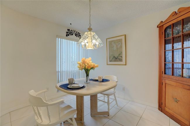 6110 - 6110 River Run Dr, House attached with 2 bedrooms, 2 bathrooms and null parking in Sebastian FL | Image 14
