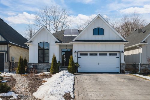 35 Compass Trail, Port Stanley, ON, N5L0B4 | Card Image