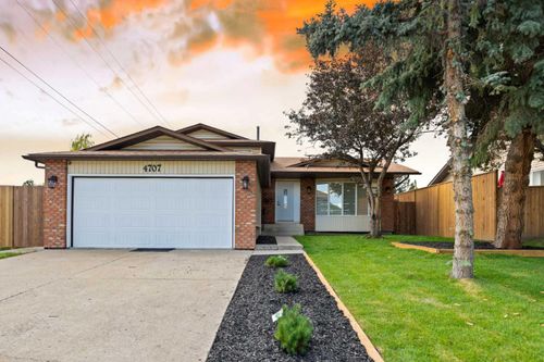 4707 60 Street Ne, Calgary, AB, T1Y5B8 | Card Image