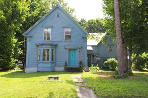 433 Main St, Derby, VT, 05829-9748 | Card Image