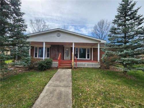429 Comstock St Nw, Warren, OH, 44483-3209 | Card Image