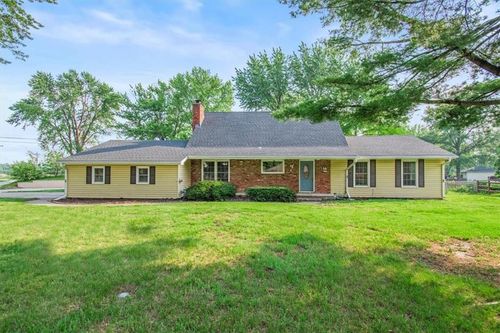 30 Cliff Dr, Buckner, MO, 64016-9732 | Card Image