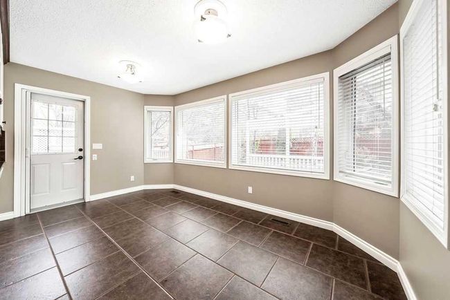 20 Mt Cascade Close Se, Home with 5 bedrooms, 3 bathrooms and 4 parking in Calgary AB | Image 19