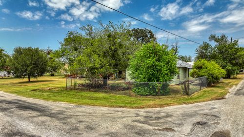 62 Travis St, Santo, TX, 76472-2104 | Card Image