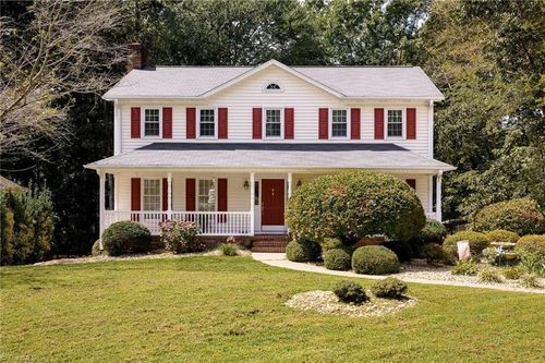 6031 Glenacre Dr, Kernersville, NC, 27284-8656 | Card Image