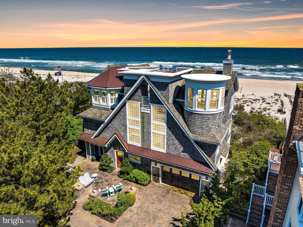 Ocean Ave, Surf City, NJ 08008