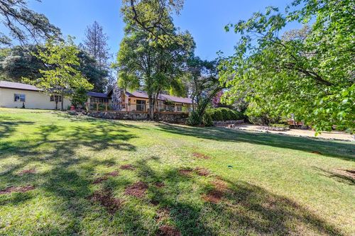 2219 Sunny Oak Dr, Auburn, CA, 95602-9336 | Card Image