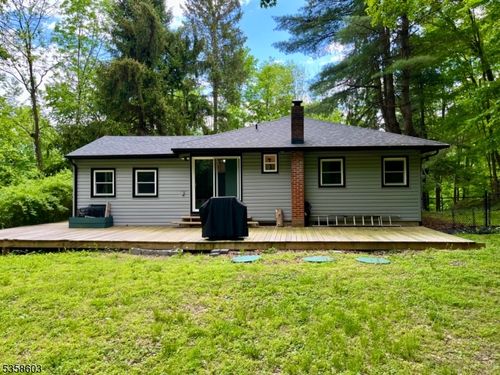 620 Hemlock Rd, Newton, NJ, 07860-6769 | Card Image