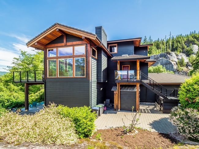 1011 Panorama Place, House other with 4 bedrooms, 3 bathrooms and 5 parking in Squamish BC | Image 23