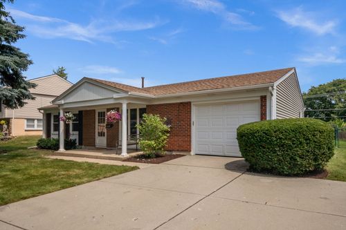 1217 Nippert Dr, Streamwood, IL, 60107-3040 | Card Image