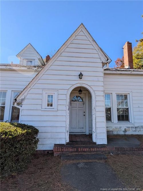 707 W Cumberland St, Dunn, NC, 28334-4709 | Card Image